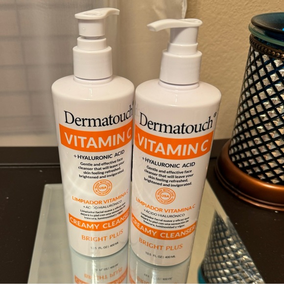 Dermatouch Vitamin C & Hyaluronic Acid Creamy Cleanser Bright Plus (2) brand new - Picture 6 of 7